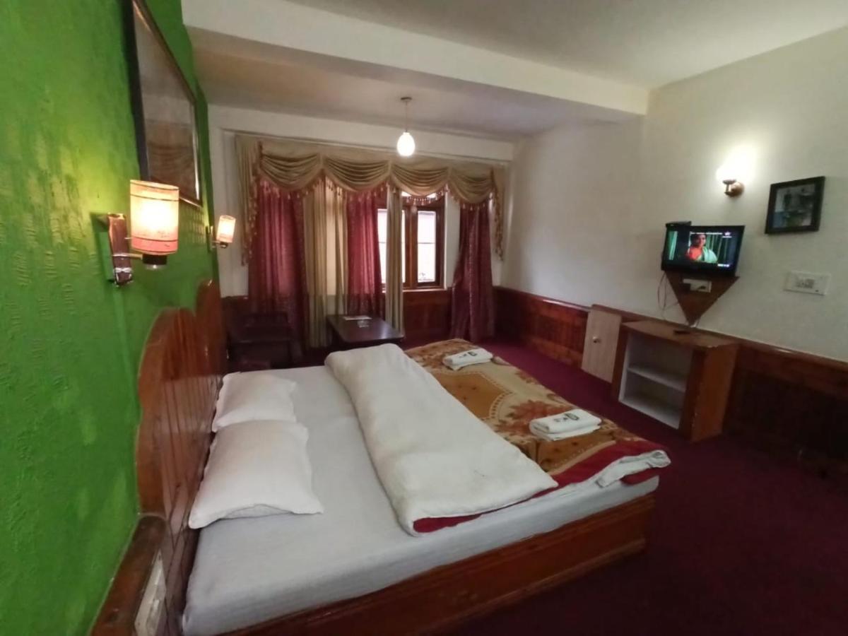 Hotel Him View Manāli Dış mekan fotoğraf