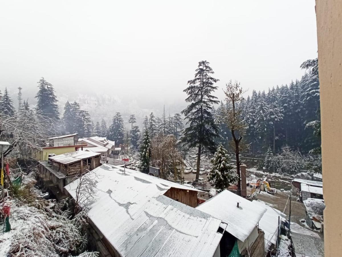 Hotel Him View Manāli Dış mekan fotoğraf